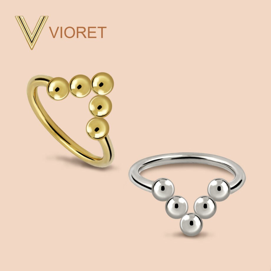 Vee Vioret Silver Ring