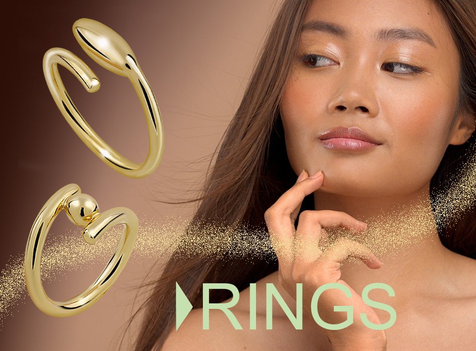 Asian woman with exclusive rings from the online shop Vioret Jewels ®