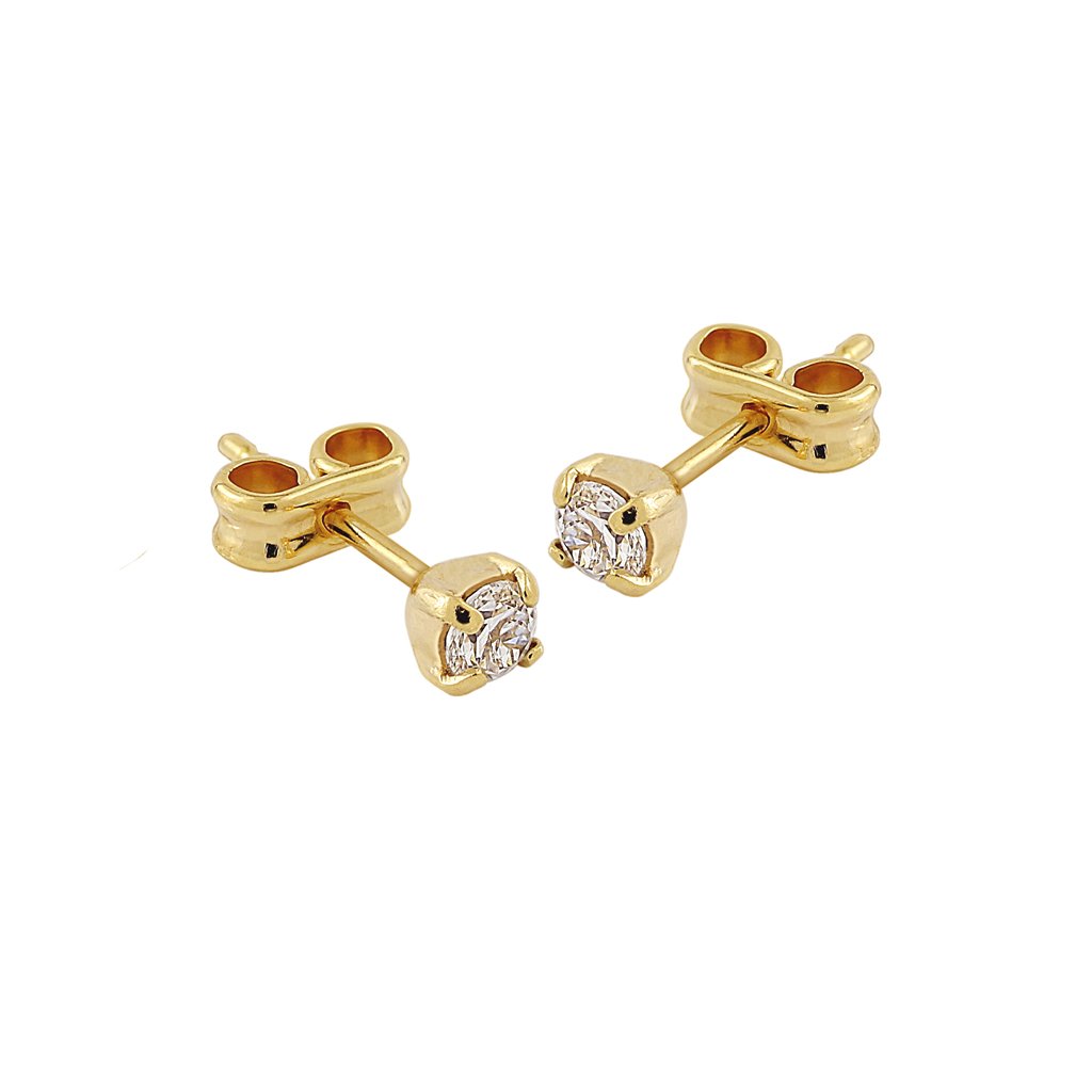 Pendientes Oro Inés acabados en oro de 18 quilates y diseñados por Vioret Joyas Ⓡ