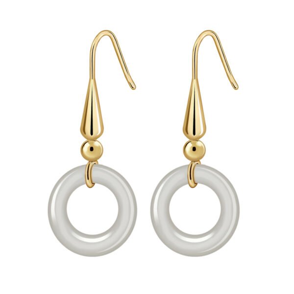 Pendientes Oro Nina Ágata acabados en oro de 18 quilates y diseñados por Vioret Joyas Ⓡ