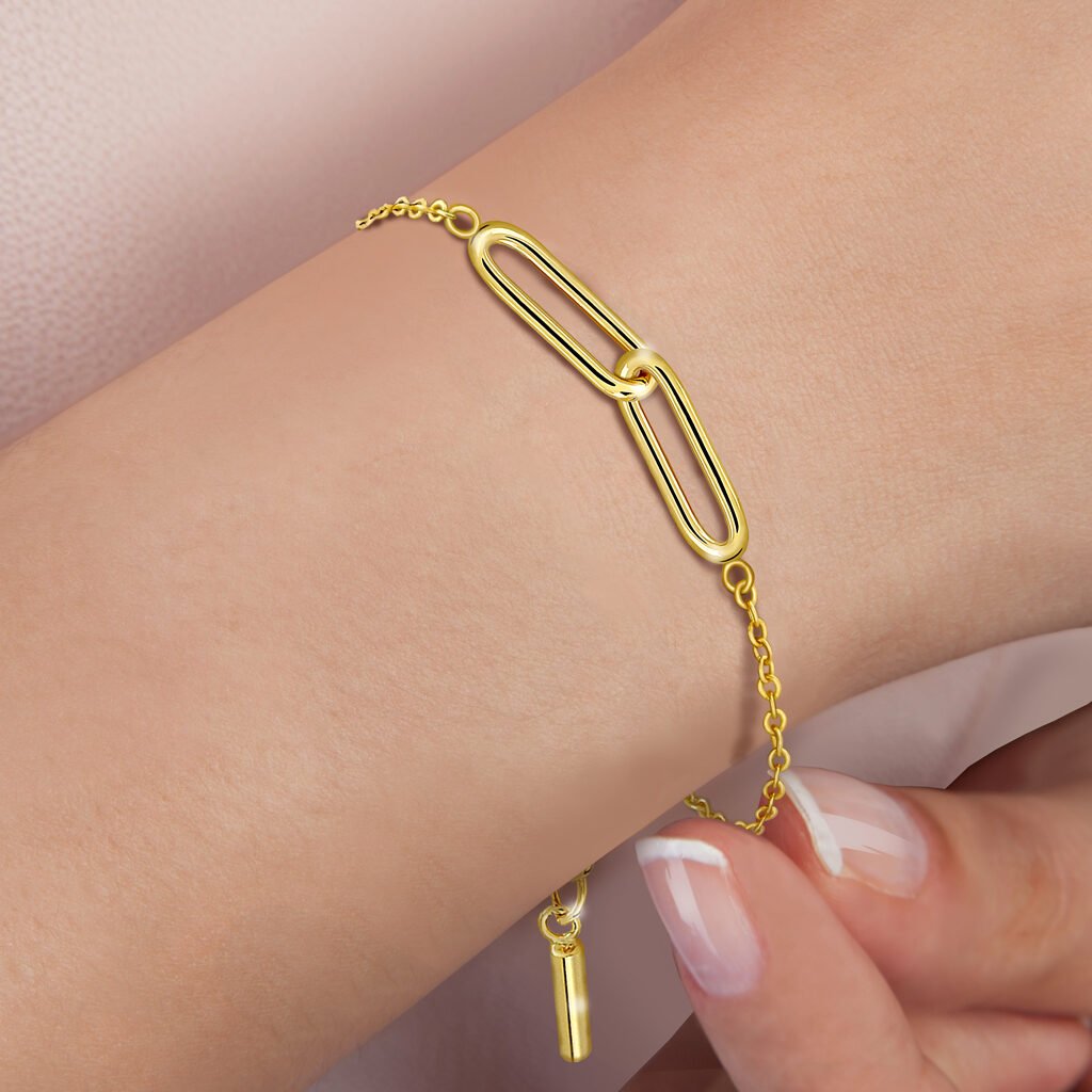 Mujer luciendo Pulsera Oro Dúo Para Ella diseñada por Vioret Joyas ®